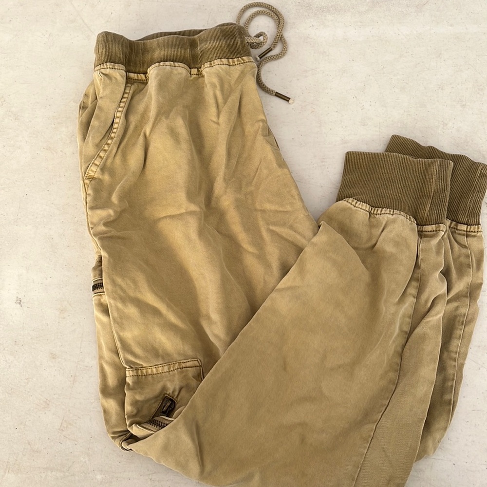 Cropped Cargo Pants